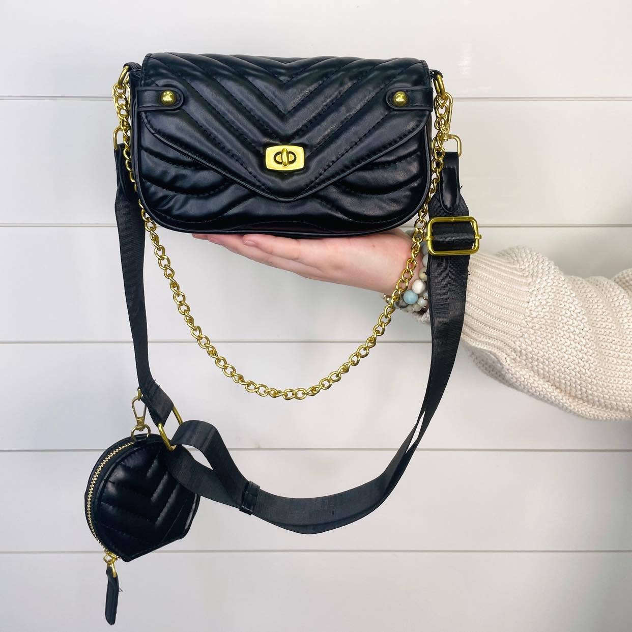 Lexi Quilted Chain Crossbody Belt Purse- Black