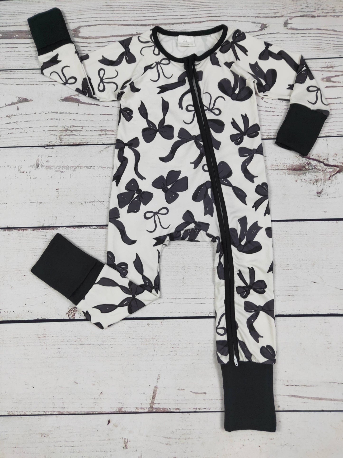 Baby Girl Black Bow Printed Zippy Sleeper: 0-3M
